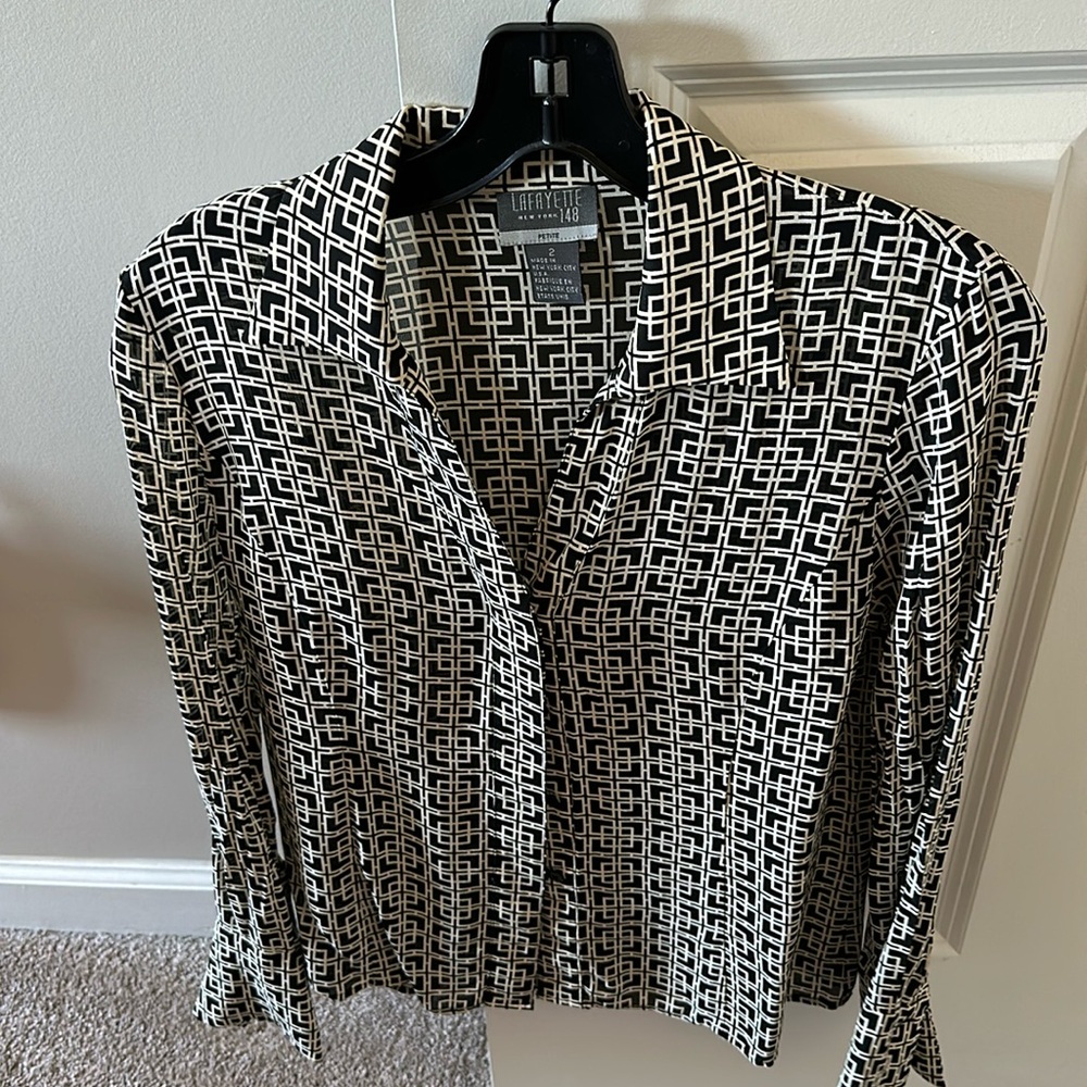 Lafayette 148